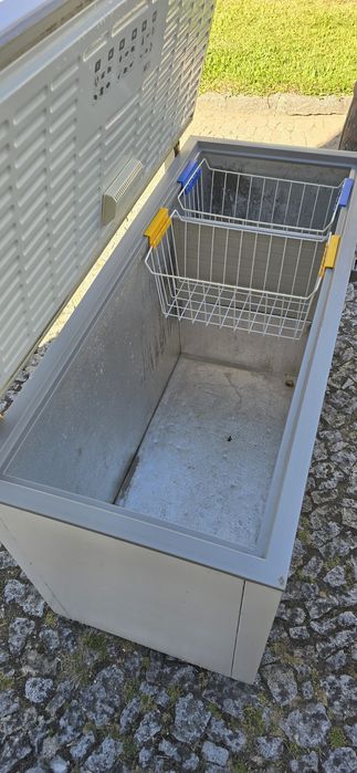 Arca congeladora grande da Philips/Whirlpool
