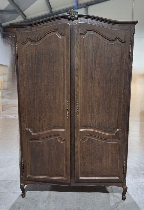 Szafa dwudrzwiowa w stylu Ludwikowskim