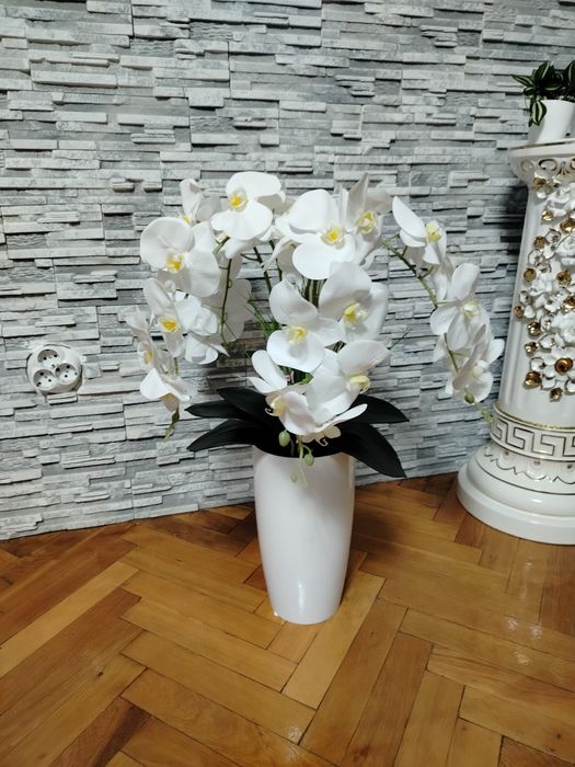 Латексна орхідея