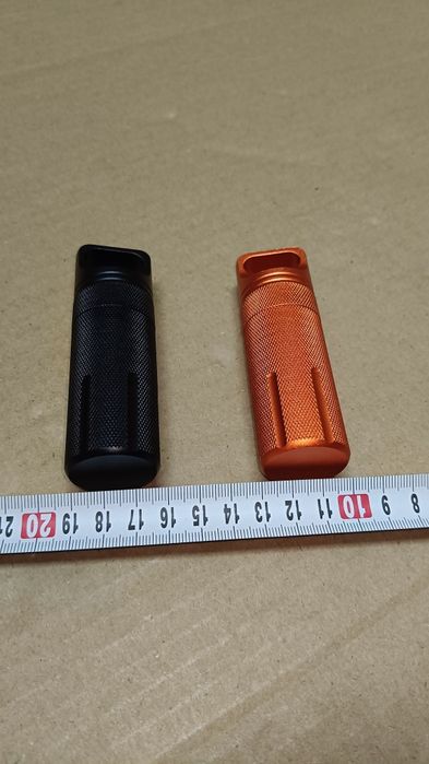 wodoszczelne pojemniki survivalowe typu EDC