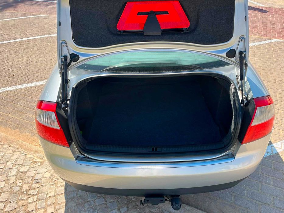 Audi A4 Sport 1.9TDI 130cv - NACIONAL - 2003