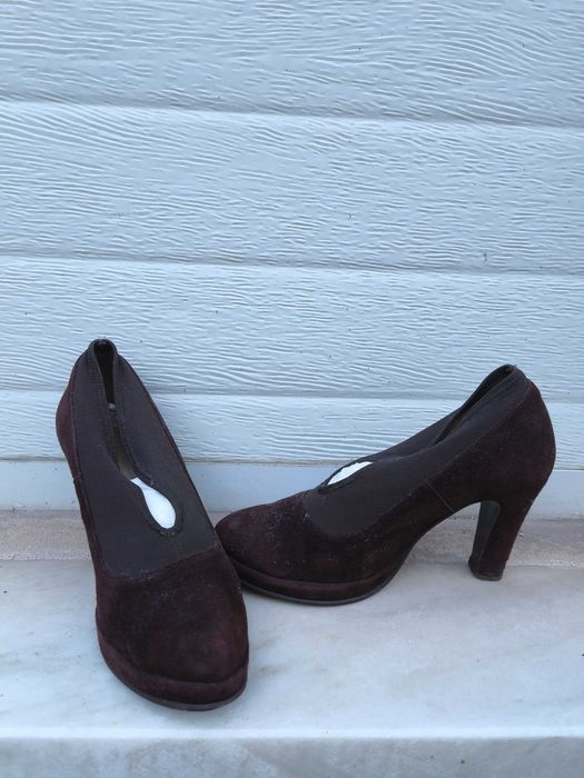 Botins Hera castanhos de camurça e salto alto tamanho 37