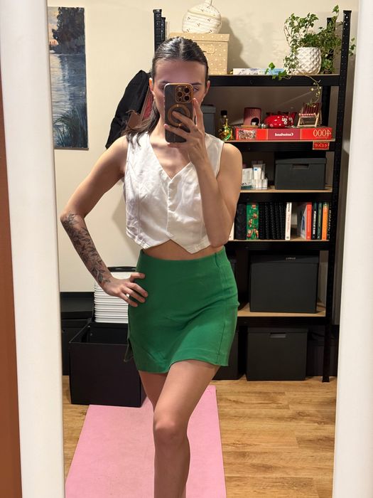 Zielona spódniczka mini XS