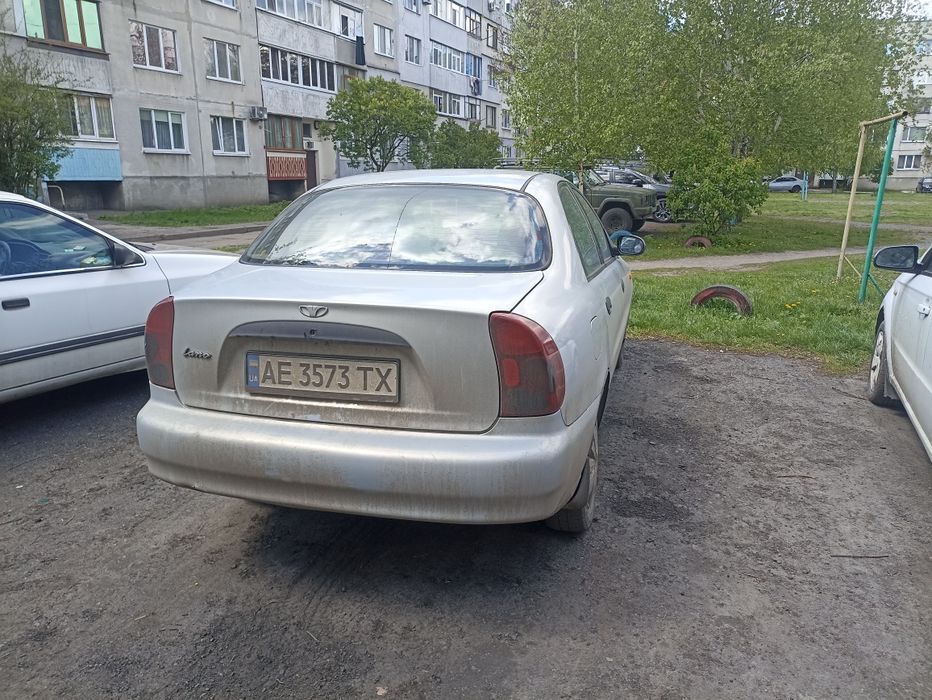 Автомобіль Lanos Daewoo