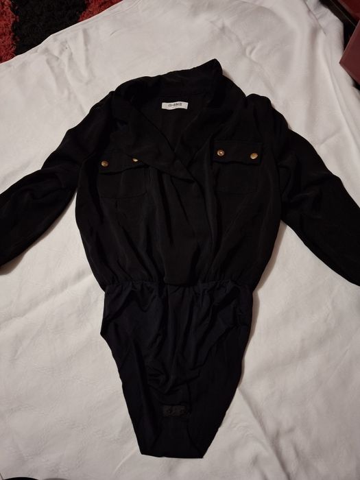 Блузка,розмір s,чорна