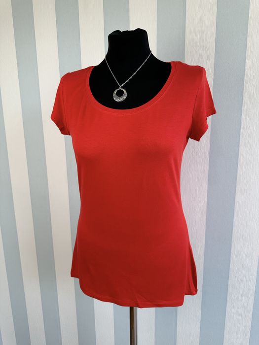 Czerwona koszulka damska na krótki rękaw basic casual M/L Orsay