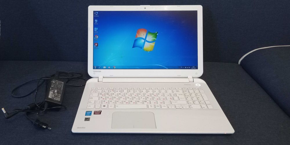 Ультрабук Игровой Toshiba L50/ Intel i5/ Video 4 gb/ Ram 8gb/ Hdd 1 Tb