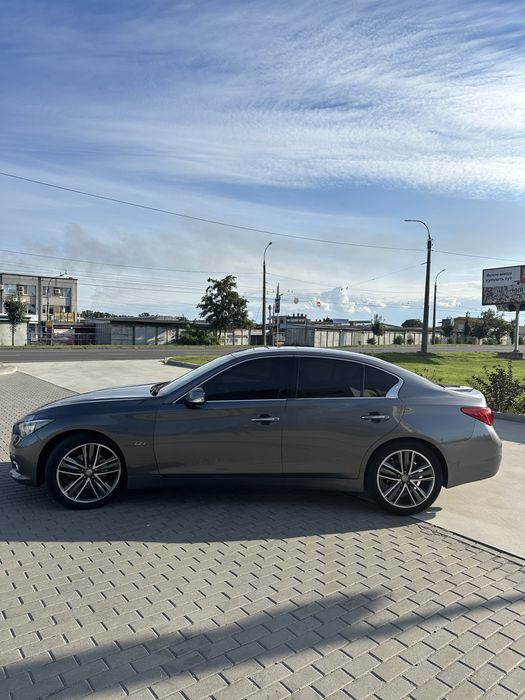 Infiniti q50 2,2d