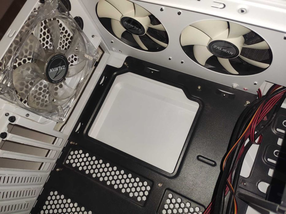 Obudowa Zalman Z3 Plus biała 3 wentylatory