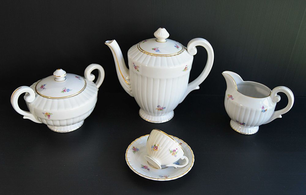 Serviço de café Anos 40-50 da Fábrica de Louças Artibus