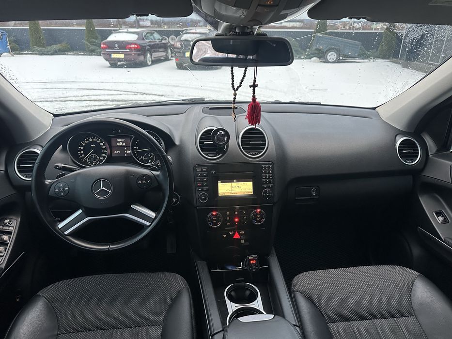 Mercedes Benz ML300CDI
