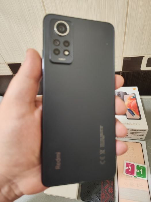 ИГРОВОЙ Xiaomi redmi note 12Pro , память 8+8-256гиг, идеал