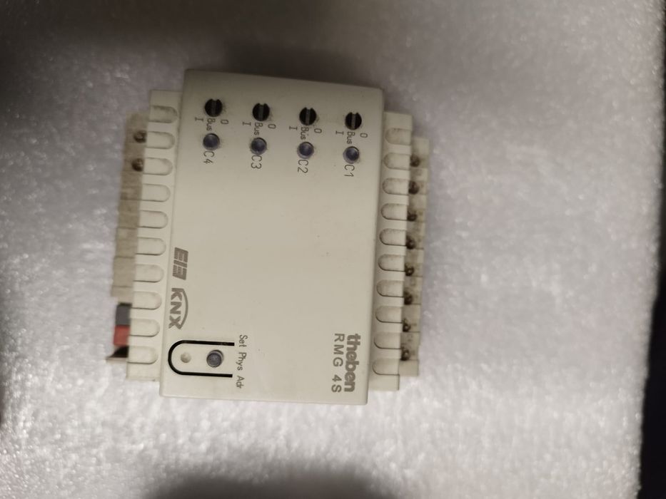 Módulo Knx gira 216100