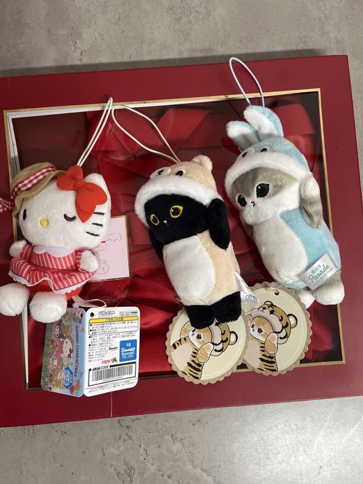 Оригинальные игрушки HELLO KITTY , коллекционные.