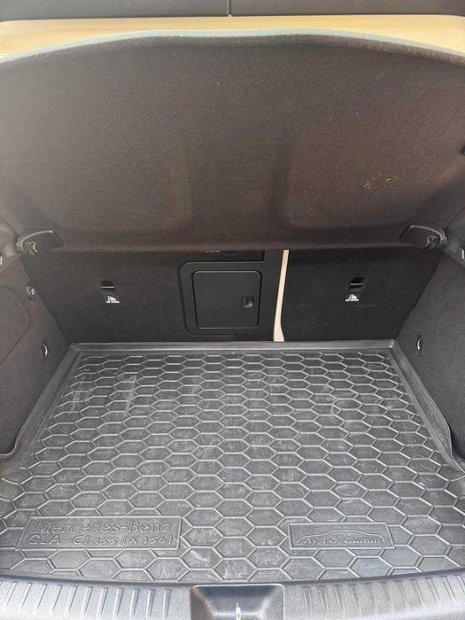 Продам авто Mercedes GLA250 2018 модельний рік