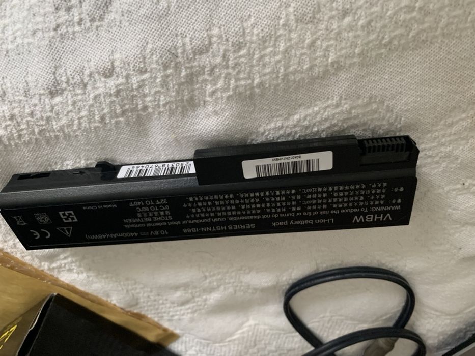 Batteries for LENOVO, HP, and TOSHIBA — New in Box and Caddy for Drives64584763544834123