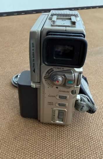 Câmara Sony DCR-PCR MiniDV
