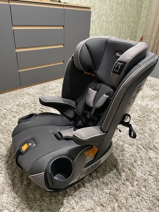 Дитяче автокрісло Chicco MyFit група 2-3