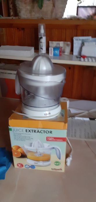 Elektryczna wyciskarka do soków