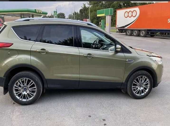 Продаю Ford Kuga