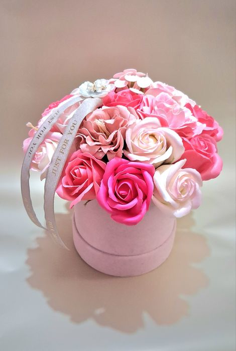 Flower box. Wieczne kwiaty. Kwiaty mydlane.