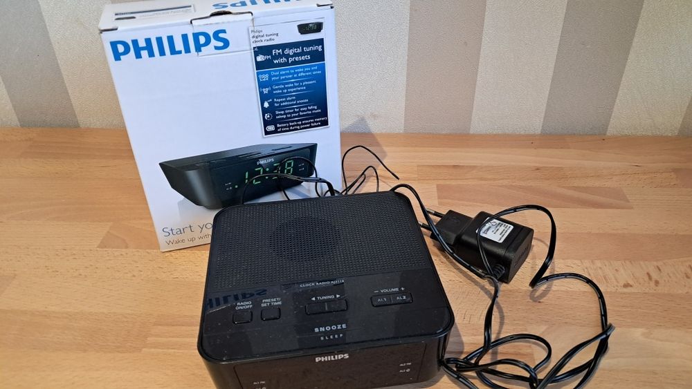 Radiobudzik Philips AJ3116 czarny