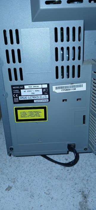 Продам музыкальный центр с колонками