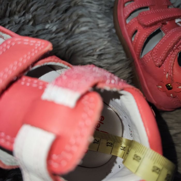 Шкіряні босоніжки Elefanten 21р