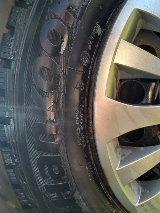 Продам зимові шини Hankook