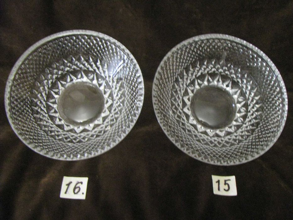 Старый антикварный предмет.