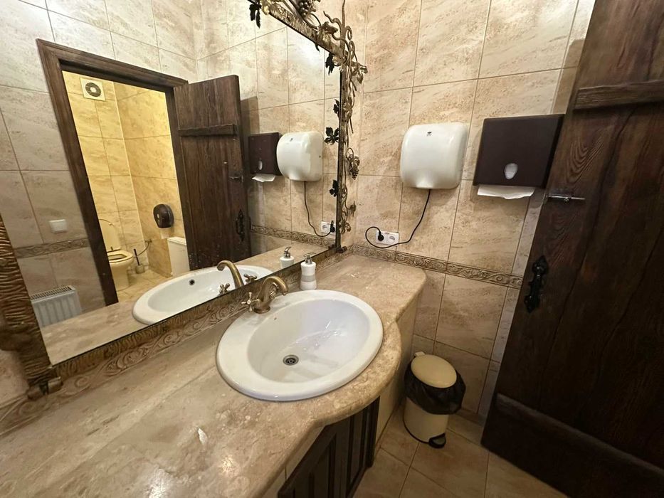 Продаж приміщення-ресторан, м. Жмеринка, вул. Чернишевського, 400 кв.м