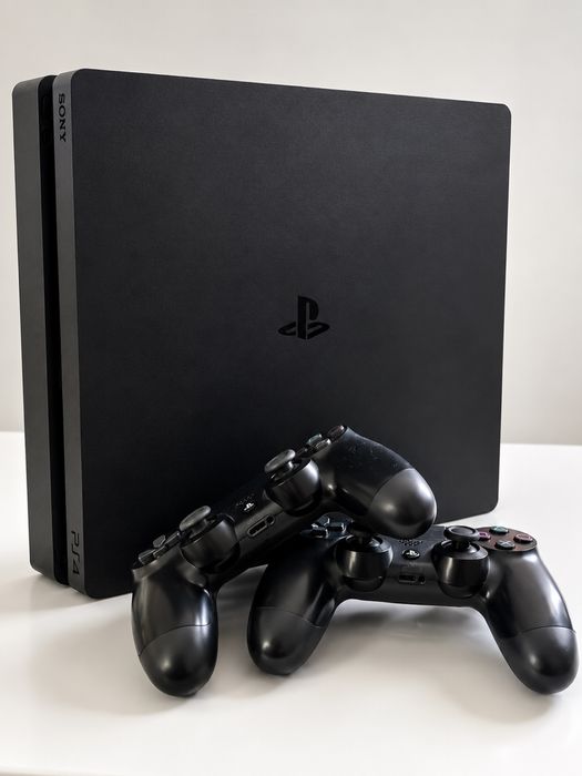 Sony PlayStation 4 Slim 1TB Black + 2 геймпади DualShock 4