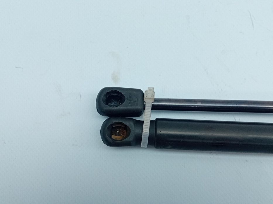 Amortecedor da mala AUDI A4 Avant (8K5, B8)