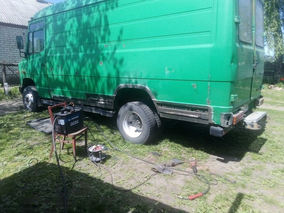 Аргонне зварювання,заміна порогів та інших частин автомобіля