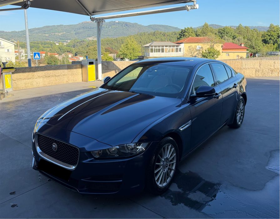 Jaguar XE Como Novo
