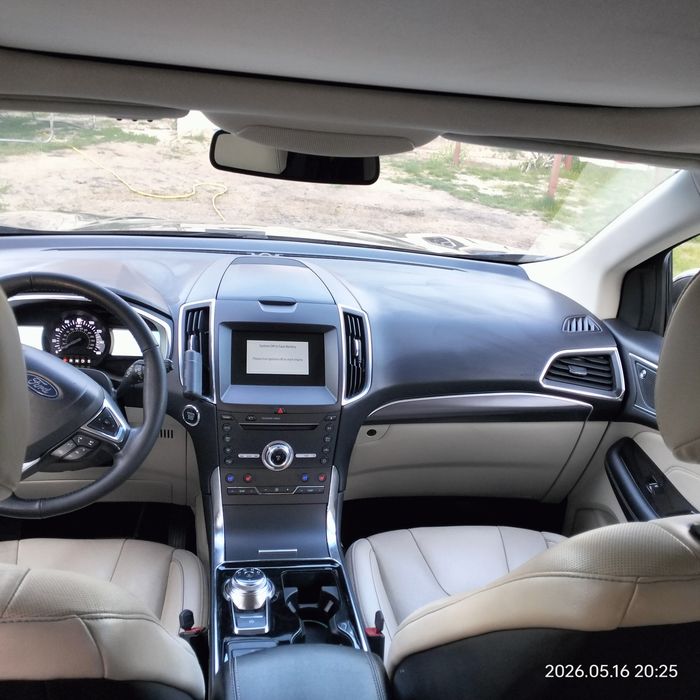 Ford Edge Titanium