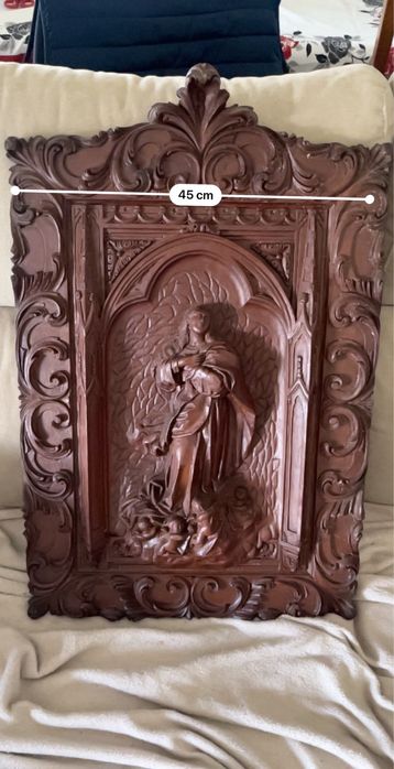 Quadro entalhado em madeira da Imaculada Conceição