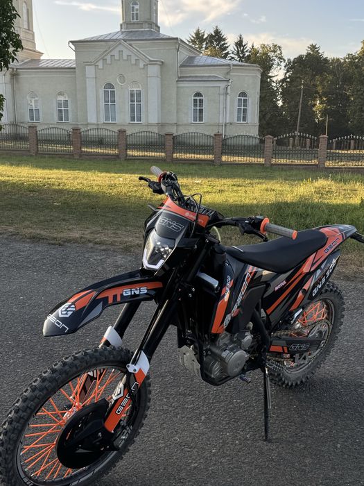 Продам Geon Dakar GNS 300, в дуже гарному стані!