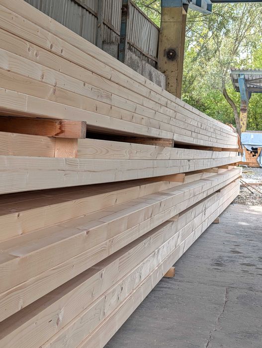 Drewno konstrukcyjne C24 KVH BSH deski boazeria elewacja taras krokwie