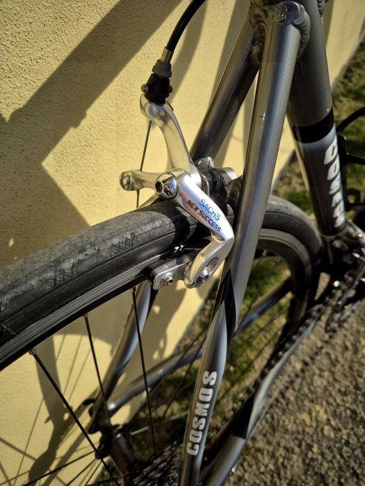 Bicicleta de estrada Cosmos