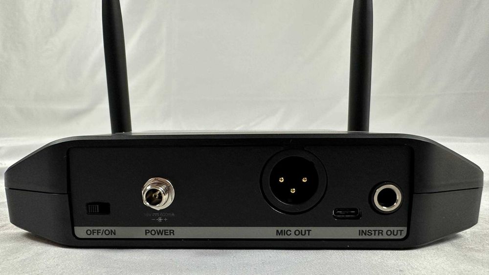 Shure GLXD4+ – Odbiornik Systemu Bezprzewodowego z Adapterem