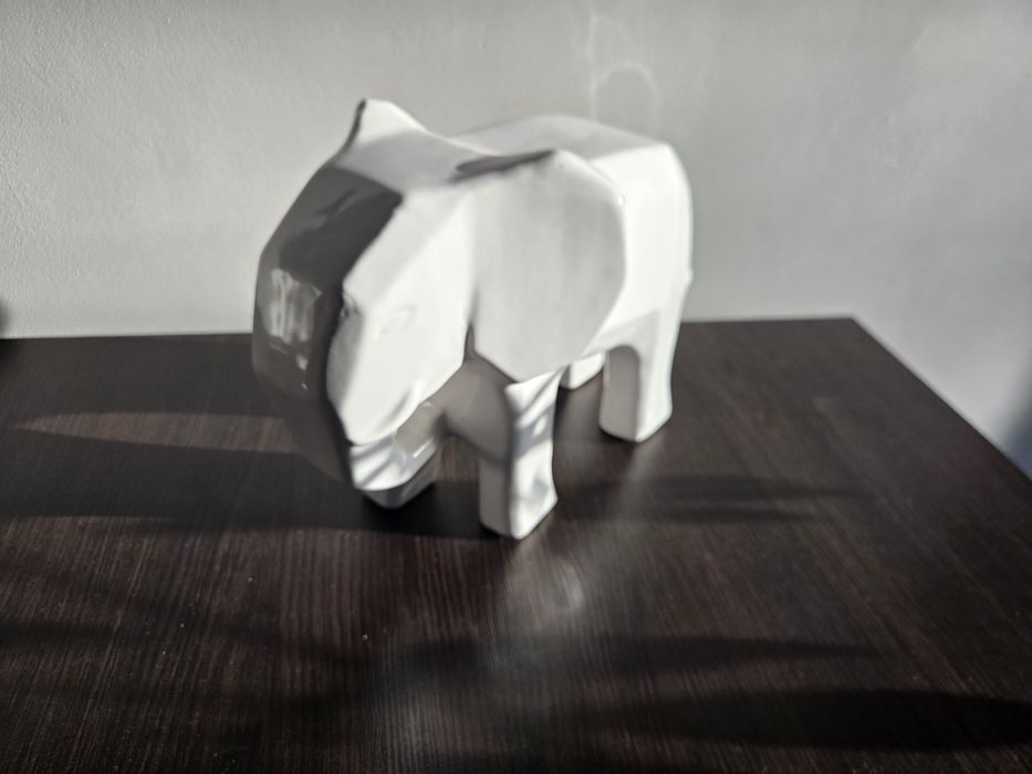 Słoń biały duży 28/34 cm
