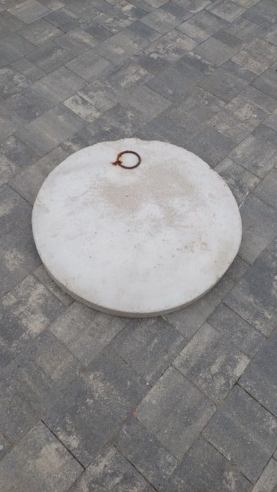 Pokrywa betonowa, właz na szambo, studnia 80cm