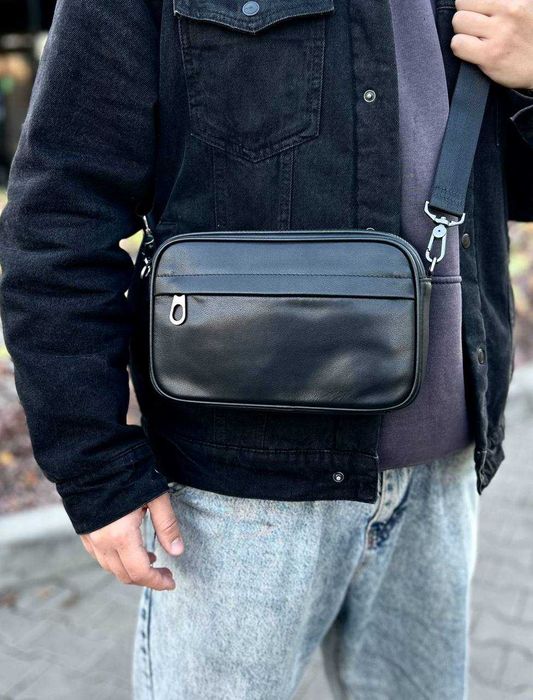 Стильна та мінімалістична шкіряна сумка