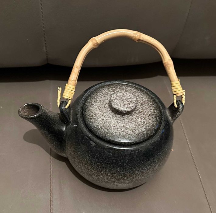 Продам посуду для кафе