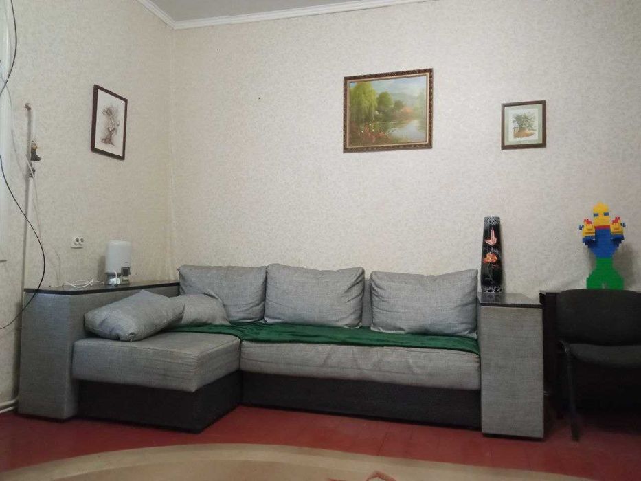 Продається напівособняк в селищі Лисець 8 км до Івано-Франківська.