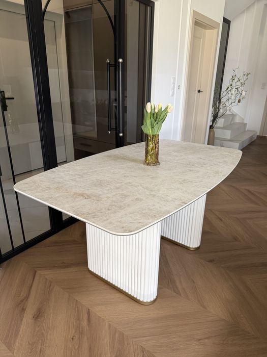 Stol spiek kwarcowy czarny mat  + stal Radvision