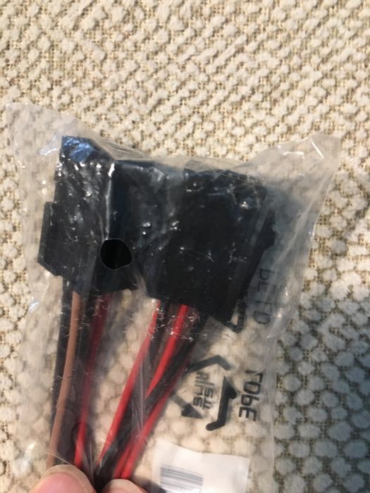 6-Pin Female to 8-Pin Male Video Card Adapter Cable64740474634370122