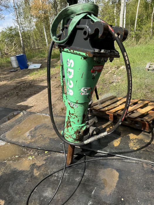 Mlot hydrauliczny  Montaberd  280