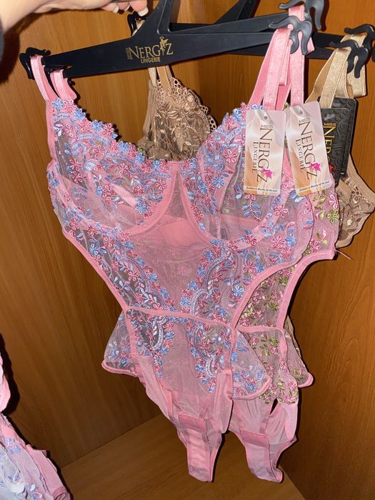 Продам комплекты белья